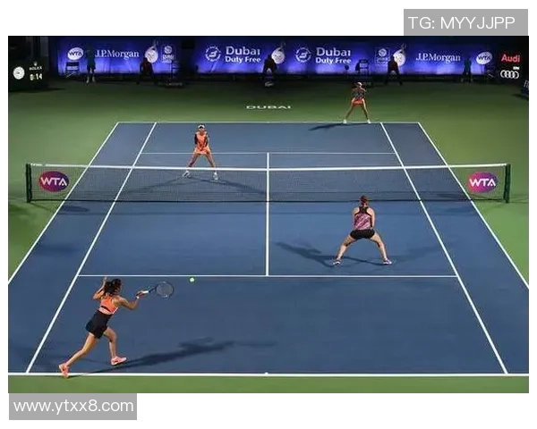 南京网球队在世界锦标赛中的默契配合与战术分析