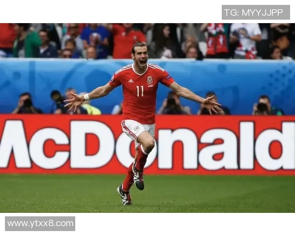 足球明星成长历程高清照片展现他们的奋斗与荣耀之路